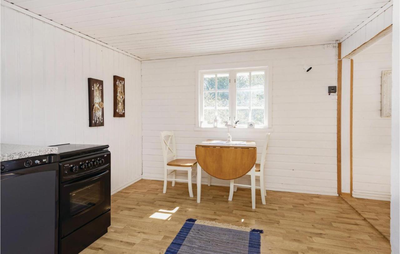 Studio Holiday Home In Ålesund Dış mekan fotoğraf